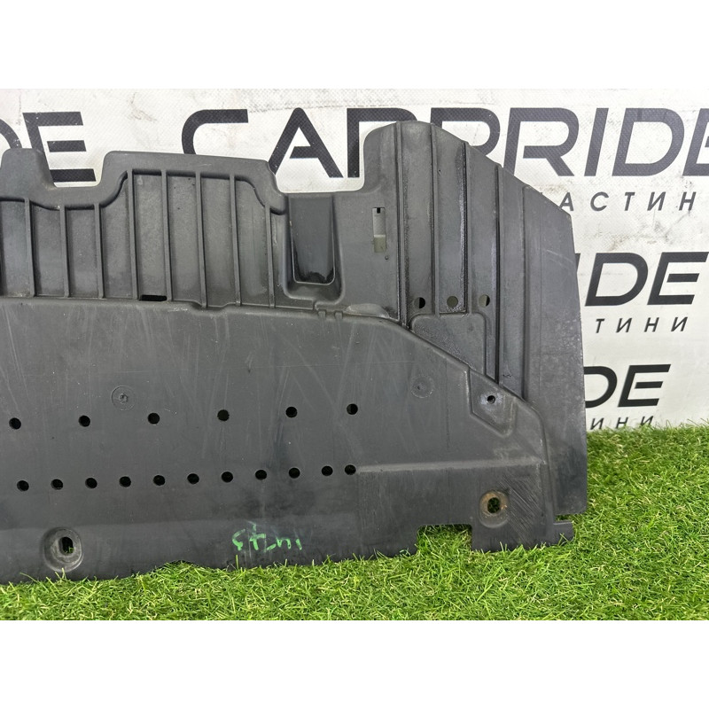 Защита бампера (кузов и элементы) AUDI A4 B8 2012 2.0 CAEB 8K0807233B