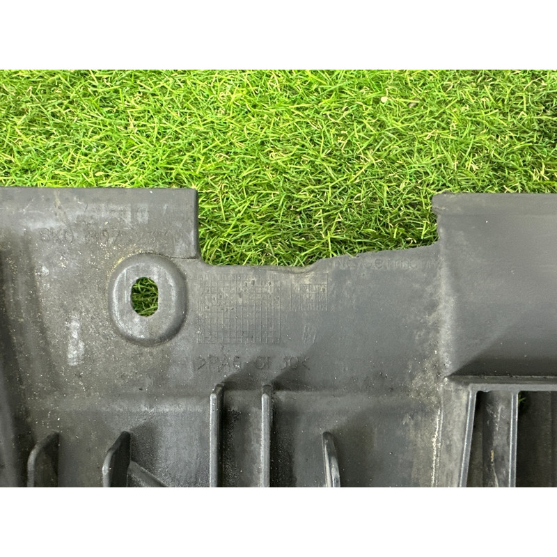 Защита бампера (кузов и элементы) AUDI A4 B8 2012 2.0 CAEB 8K0807233B