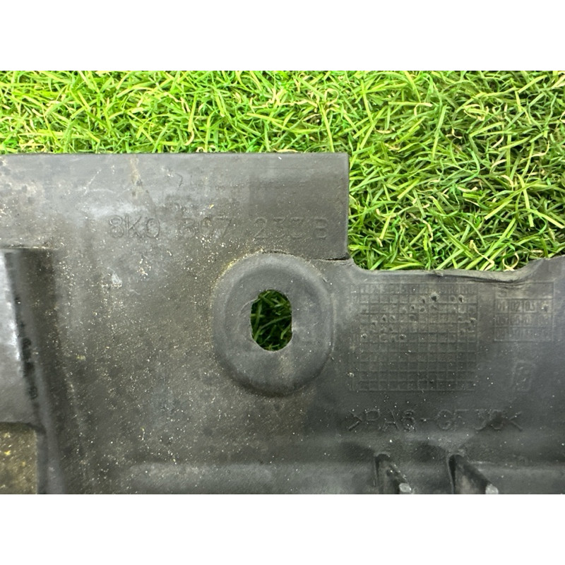 Защита бампера (кузов и элементы) AUDI A4 B8 2012 2.0 CAEB 8K0807233B