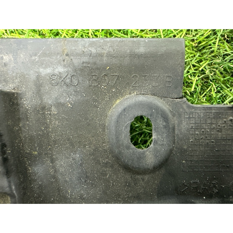 Защита бампера (кузов и элементы) AUDI A4 B8 2012 2.0 CAEB 8K0807233B