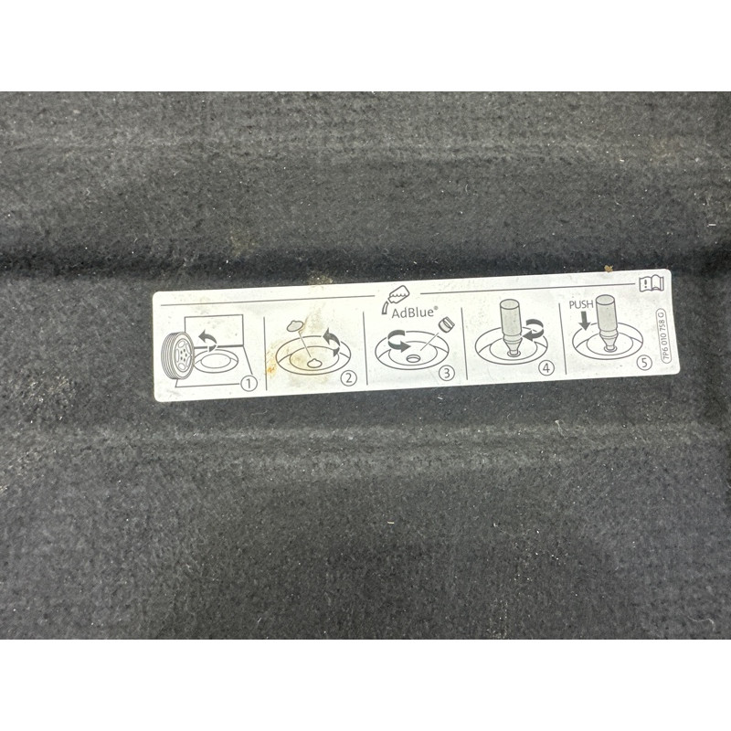 Підлога Багажника (салон) Volkswagen Touareg NF 2011 3.0 TDI 7P6863546DJB1