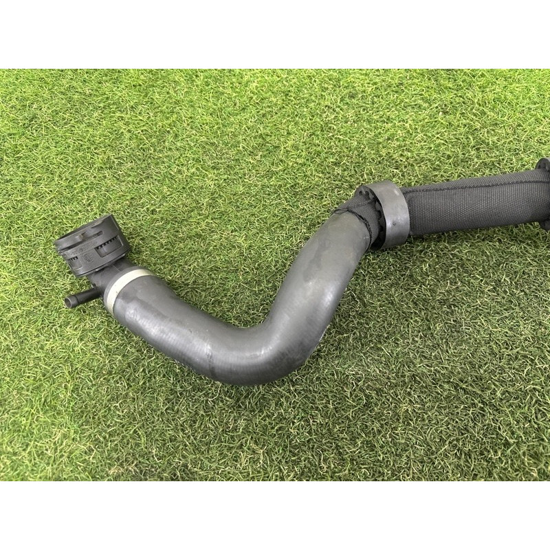 Патрубок (система охлаждения) AUDI Q7 4L 2011 3.0 CATA 4L0121101