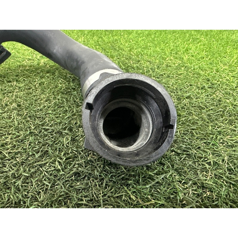 Патрубок (система охлаждения) AUDI Q7 4L 2011 3.0 CATA 4L0121101