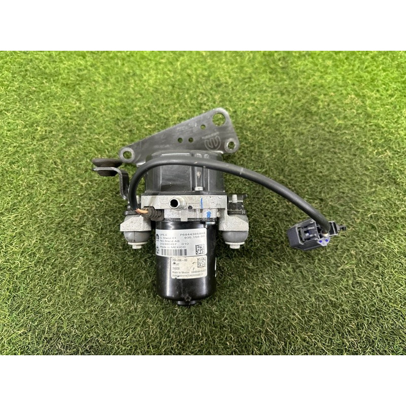 Вакуумный насос (тормозная система) Jeep Grand Cherokee WK2 2017 68443859AB