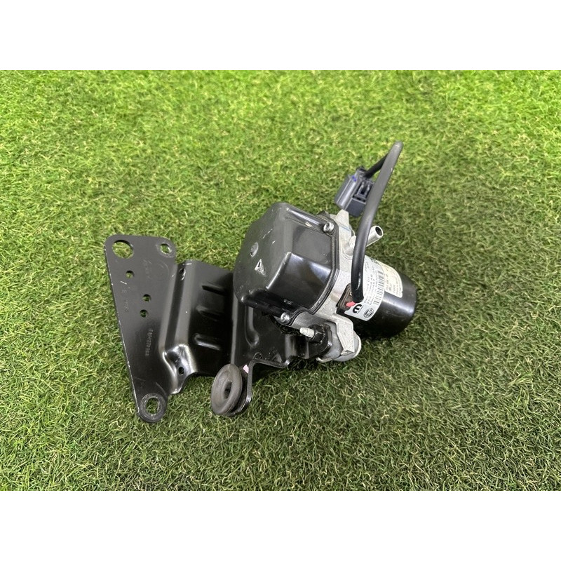 Вакуумный насос (тормозная система) Jeep Grand Cherokee WK2 2017 68443859AB