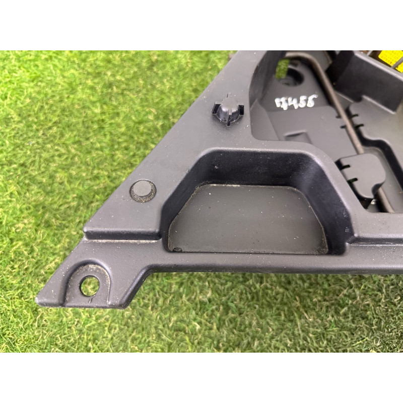 Ящик для инструментов (аксессуары) Toyota Venza Not specified 2009 3.5 2GR-FE 647420T010