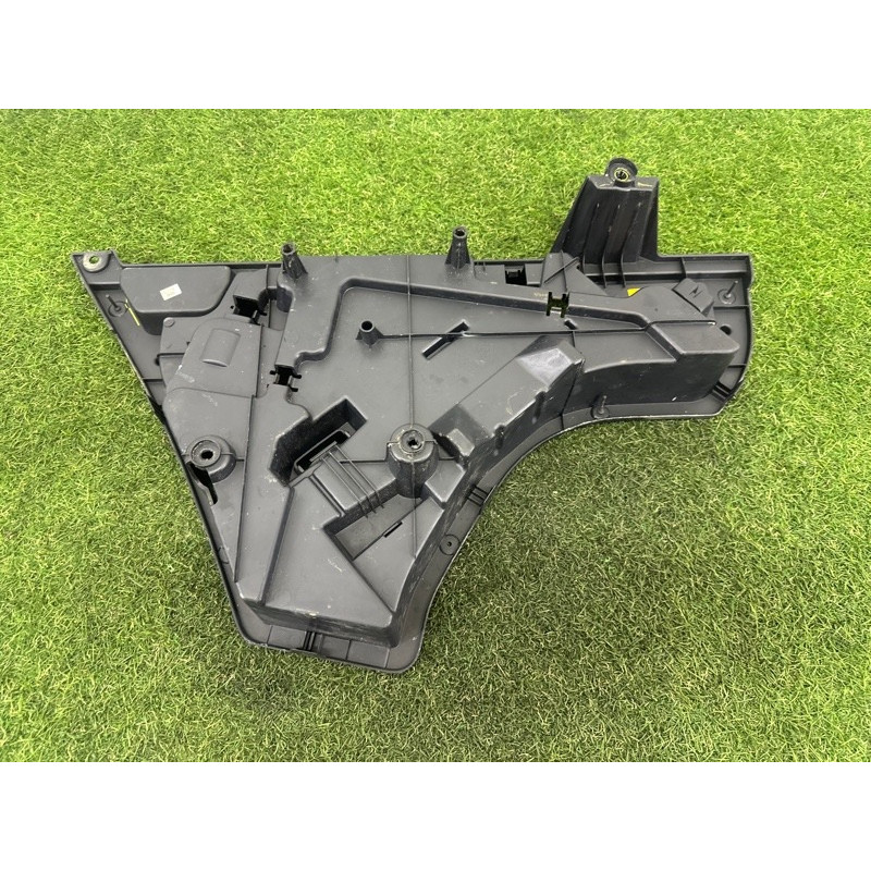 Ящик для инструментов (аксессуары) Toyota Venza Not specified 2009 3.5 2GR-FE 647420T010