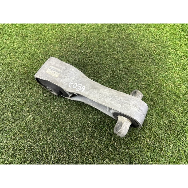 Подушка двигателя (двигатель и элементы) BMW X1 F48 2016 2.0 B46B20 22116885786