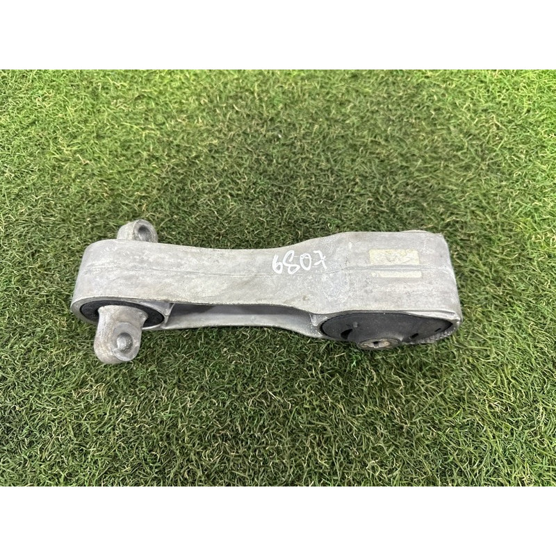 Подушка двигателя (двигатель и элементы) BMW X1 F48 2016 2.0 B46B20 22116885786