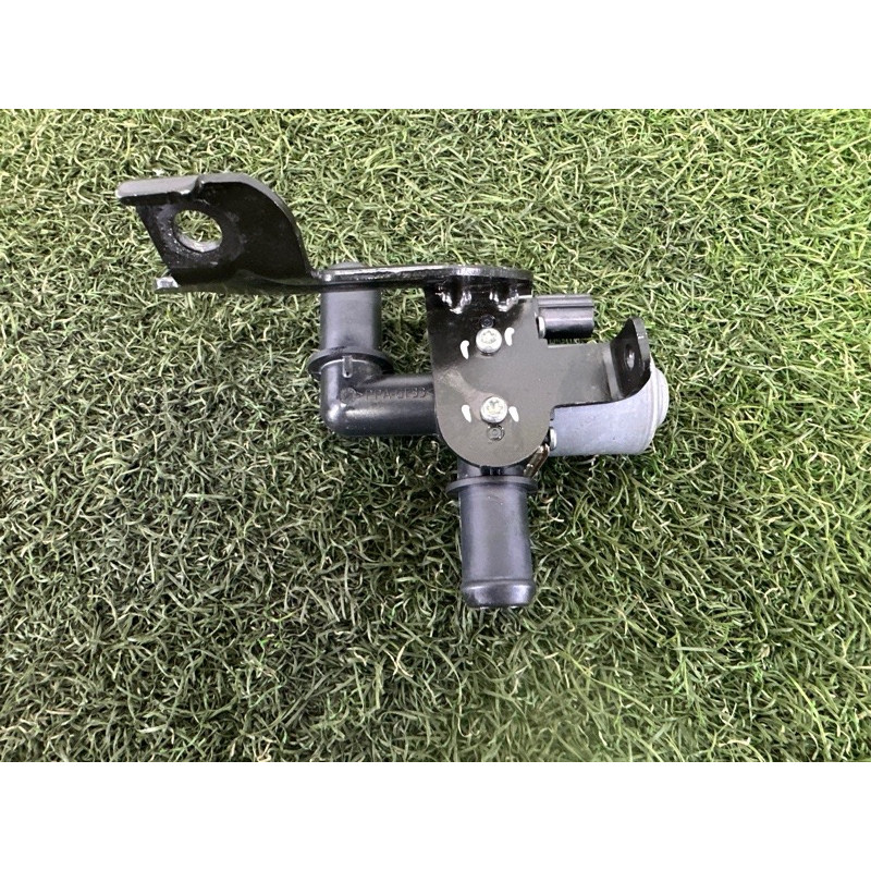 Клапан системы охлаждения (электрика / кнопки) Jeep Grand Cherokee WK2 2020 3.6 68252075AC