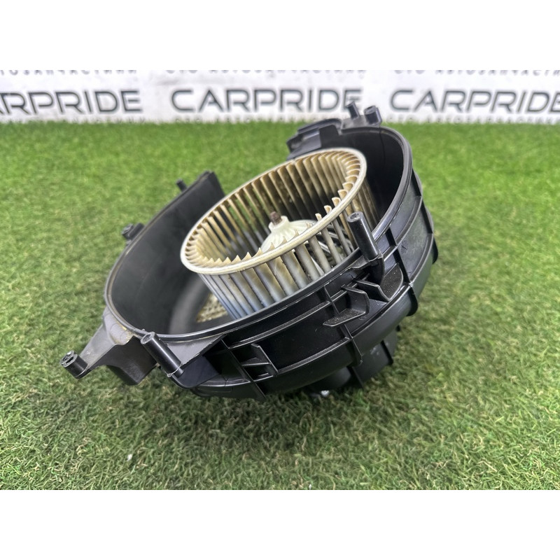 Мотор пічки (обігрів та кондиціювання) BMW 5-series F10 2015 2.0 N20 64119242607