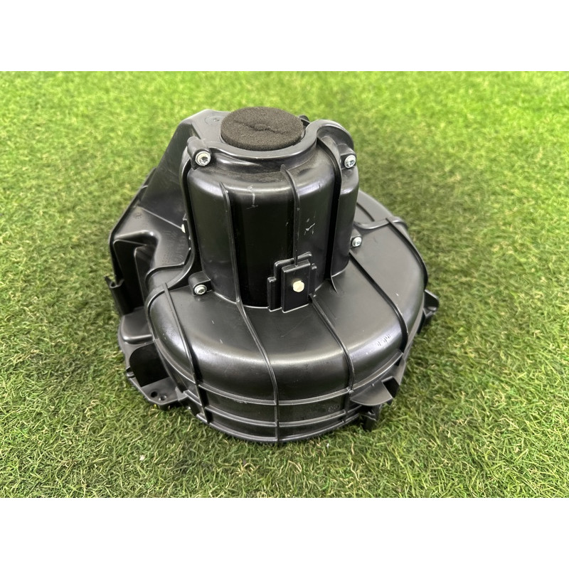 Мотор пічки (обігрів та кондиціювання) BMW 5-series F10 2015 2.0 N20 64119242607