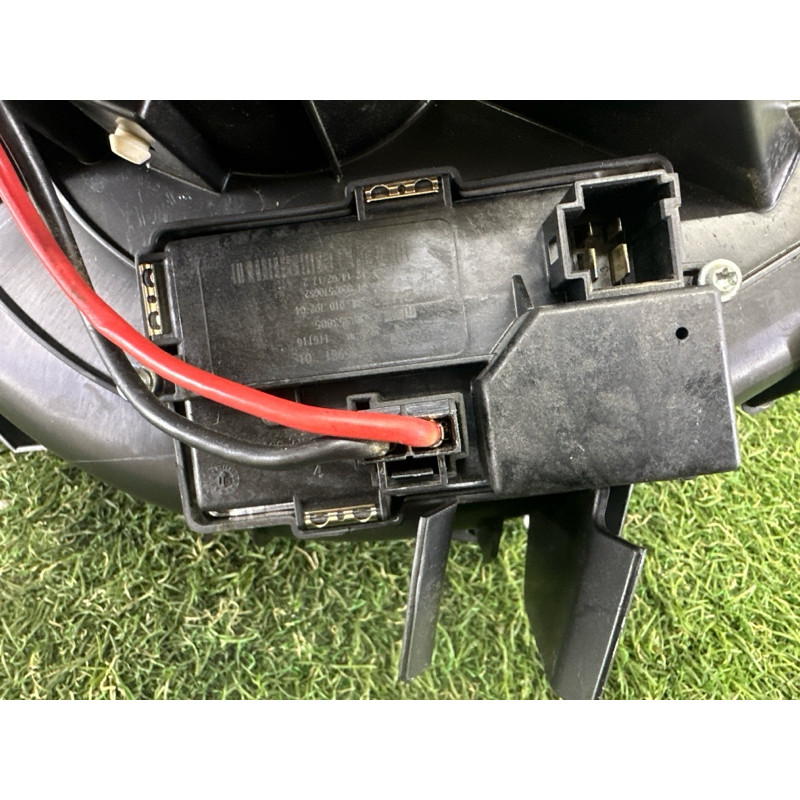 Мотор пічки (обігрів та кондиціювання) BMW 5-series F10 2015 2.0 N20 64119242607