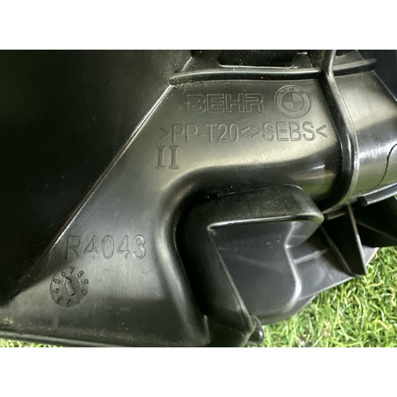 Мотор пічки (обігрів та кондиціювання) BMW 5-series F10 2015 2.0 N20 64119242607