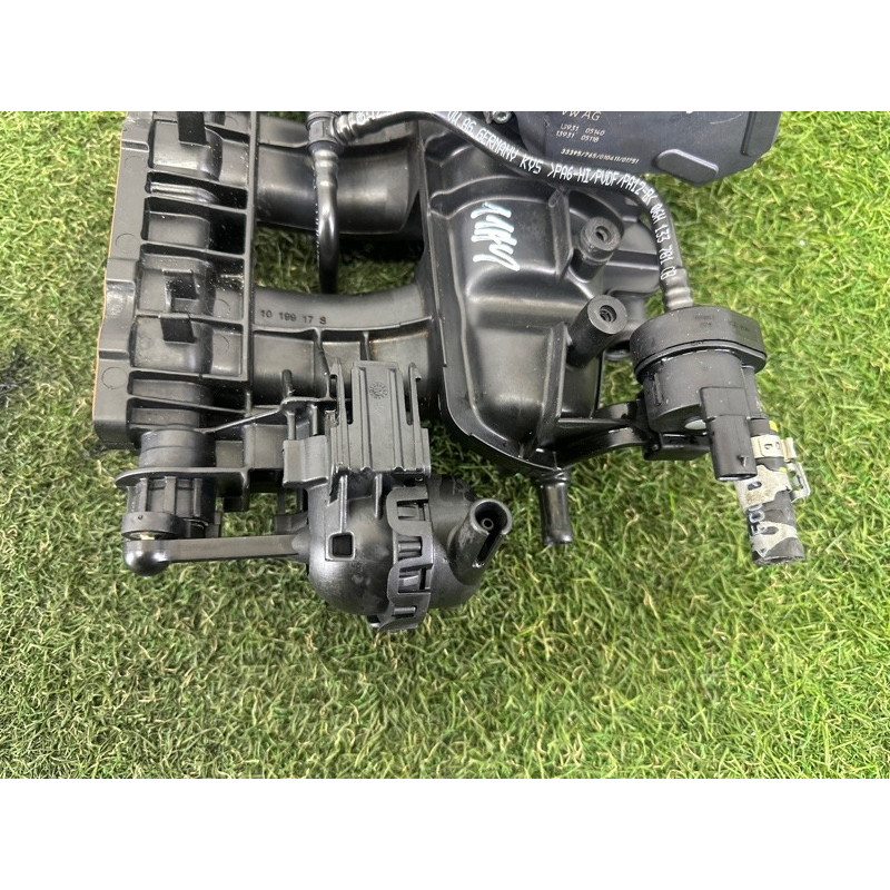 Коллектор впускной (впускная система) AUDI A4 B8 2012 2.0 CAEB 06H133201AF