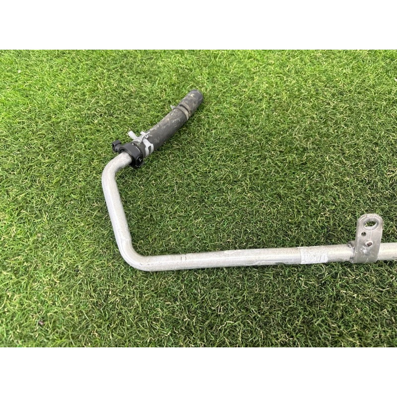 Трубка системы охлаждения (система охлаждения) Jeep Grand Cherokee WK2 2017 68244851AB