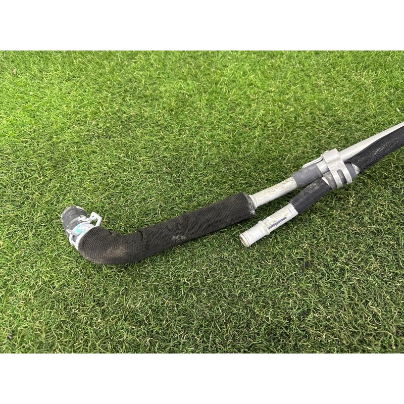 Трубка системы охлаждения (система охлаждения) Jeep Grand Cherokee WK2 2017 68244860AB