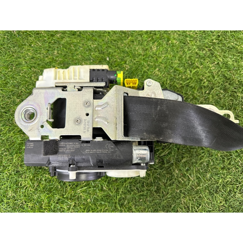 Ремень безопасности (airbag / безопасность) AUDI A3 8V 2015 1.8 CNSB 8V5857705HV04