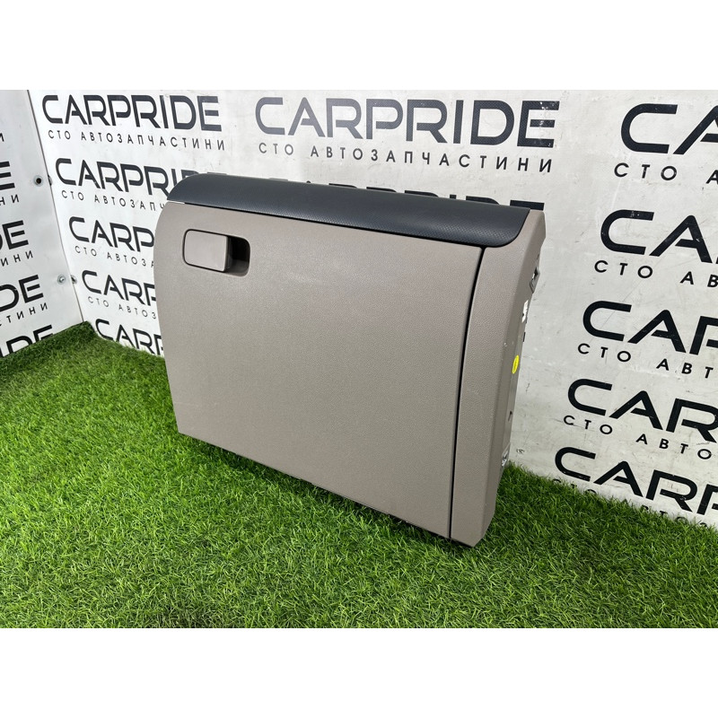 Бардачок (салон) Volkswagen Jetta MK6 2011 2.0 5c7857097