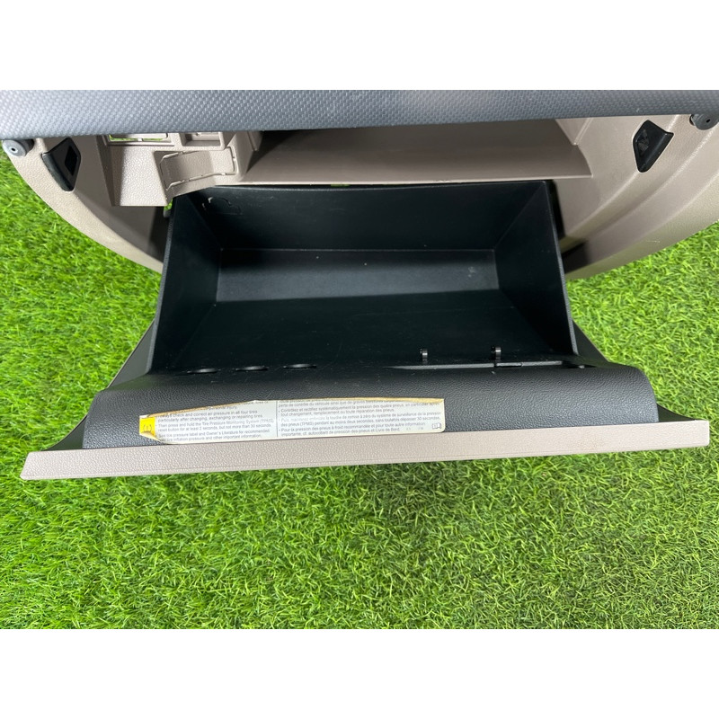 Бардачок (салон) Volkswagen Jetta MK6 2011 2.0 5c7857097