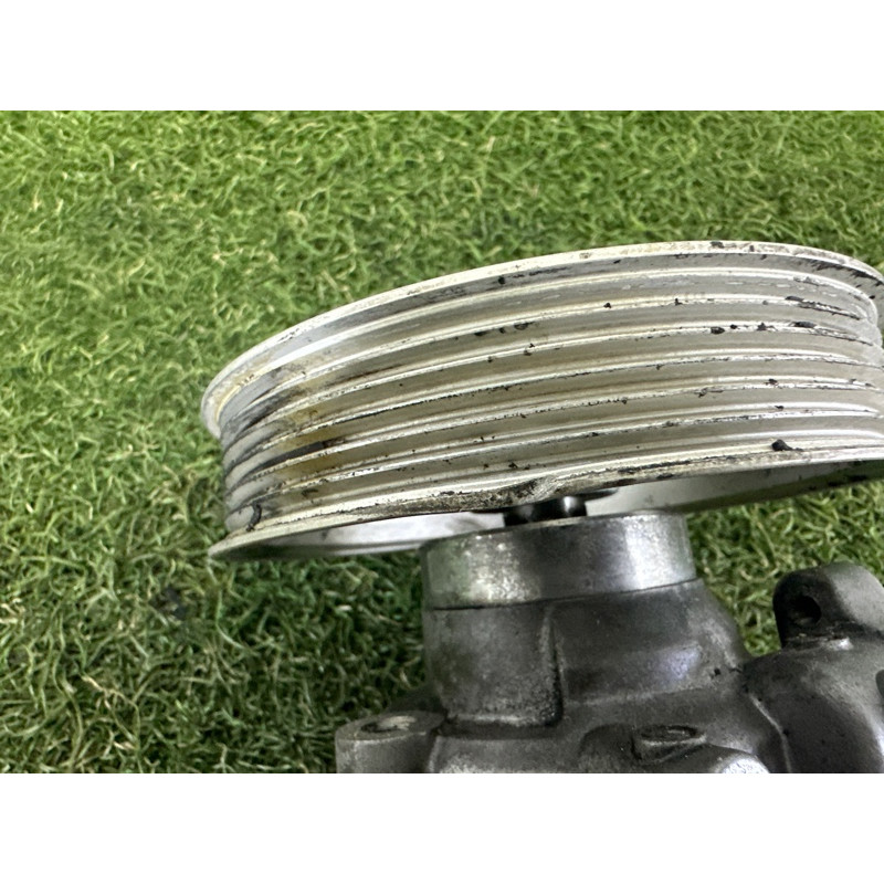 Насос гидроусилителя руля (рулевое управление) AUDI A4 B8 2012 2.0 CAEB 8K0145153F