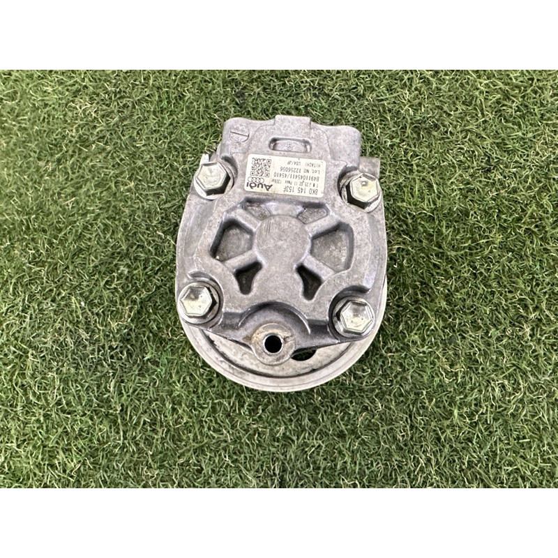 Насос гидроусилителя руля (рулевое управление) AUDI A4 B8 2012 2.0 CAEB 8K0145153F