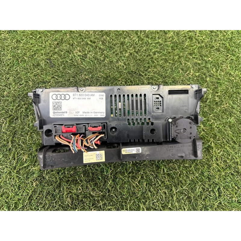 Блок управления климат-контролем (электрика / блок управления) AUDI A4 B8 2012 2.0 CAEB 8T1820043AGXZF