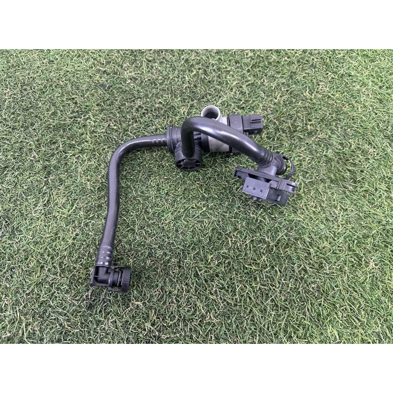 Клапан вентиляции топливного бака (топливная система) BMW X3 F25 2013 3.0 N55B30 13907636156