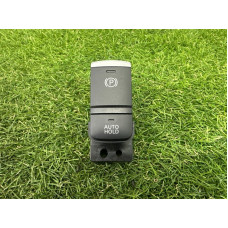 Кнопка стояночного тормоза