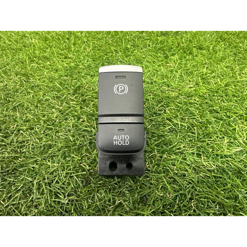 Кнопка стояночного тормоза (электрика / кнопки) Nissan Rogue T33 2021 2.5 PR25DD 251756RA0A