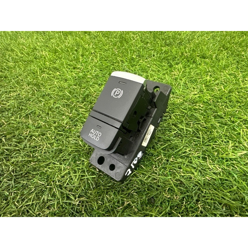 Кнопка стояночного тормоза (электрика / кнопки) Nissan Rogue T33 2021 2.5 PR25DD 251756RA0A