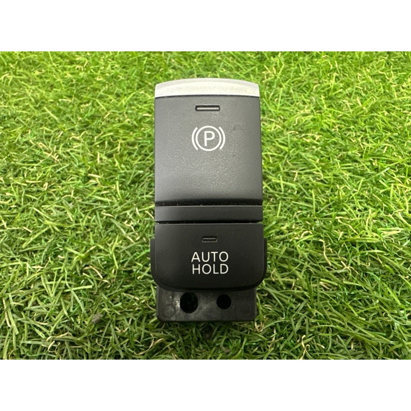 Кнопка стояночного тормоза (электрика / кнопки) Nissan Rogue T33 2021 2.5 PR25DD 251756RA0A