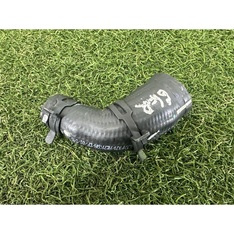 Патрубок (система охлаждения) Jeep Grand Cherokee WK2 2017 5281525AA