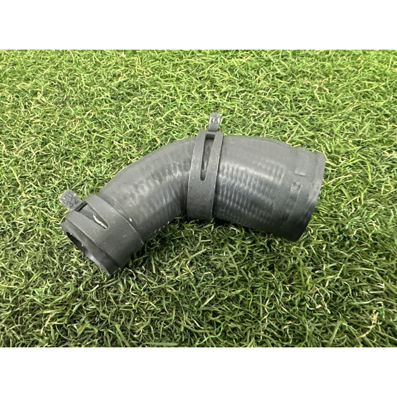 Патрубок (система охлаждения) Jeep Grand Cherokee WK2 2017 5281525AA