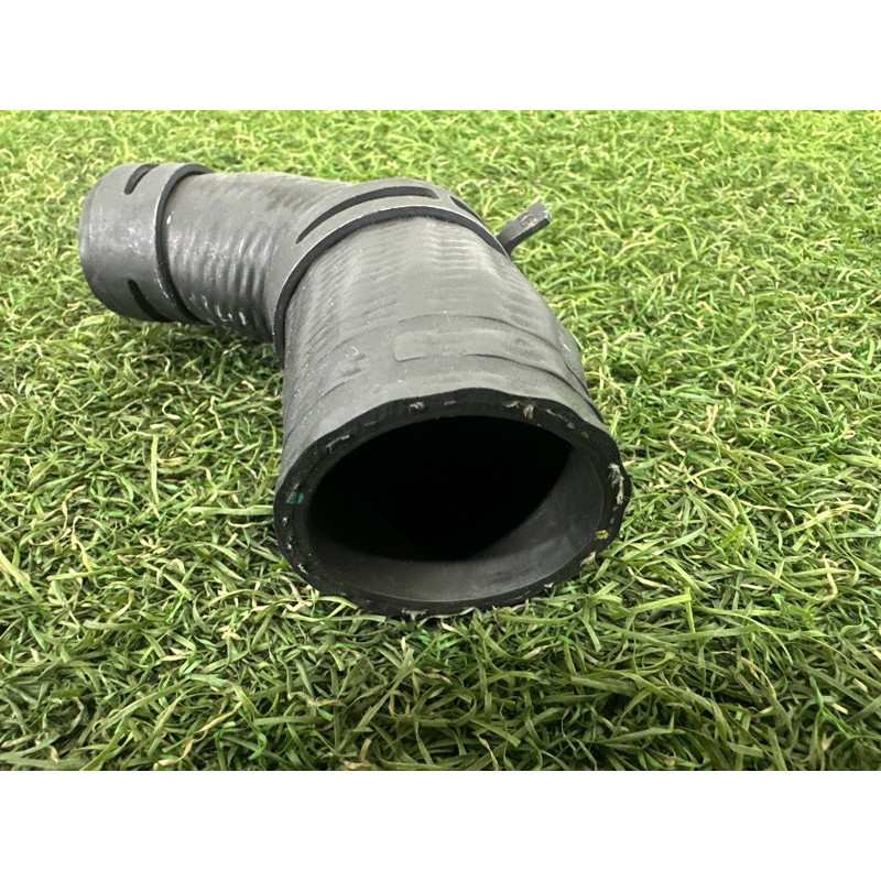 Патрубок (система охлаждения) Jeep Grand Cherokee WK2 2017 5281525AA