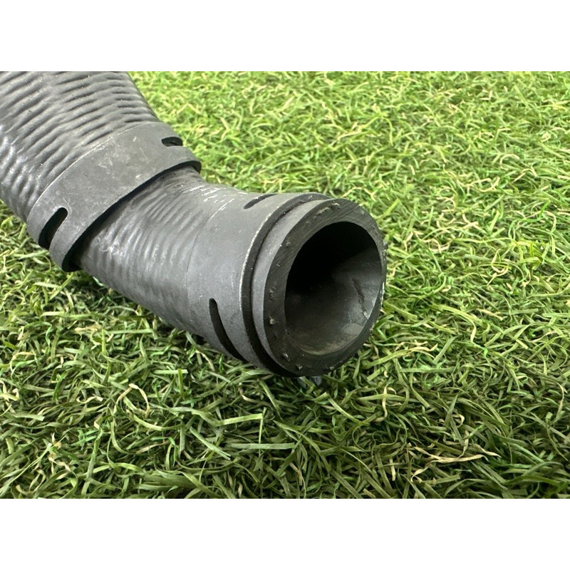 Патрубок (система охлаждения) Jeep Grand Cherokee WK2 2017 5281525AA