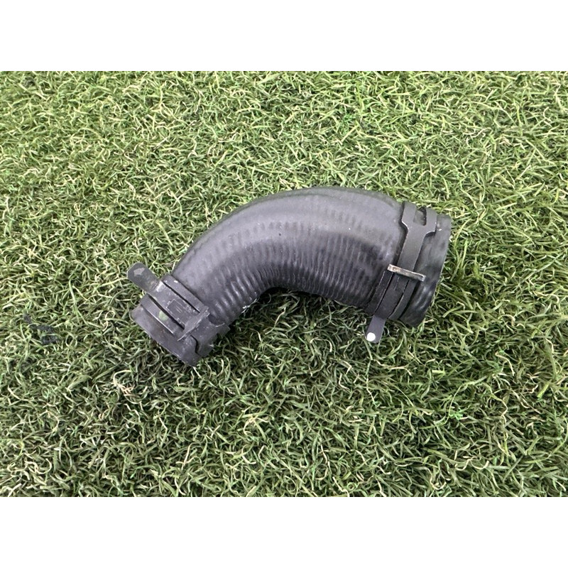 Патрубок (система охлаждения) Jeep Grand Cherokee WK2 2017 3.6 5281525AA