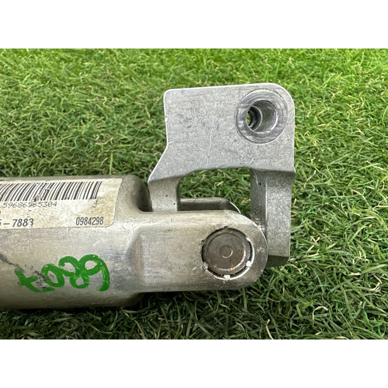 Рульовий карданчик (рульове керування) BMW X1 F48 2016 2.0 B46B20 32306865653