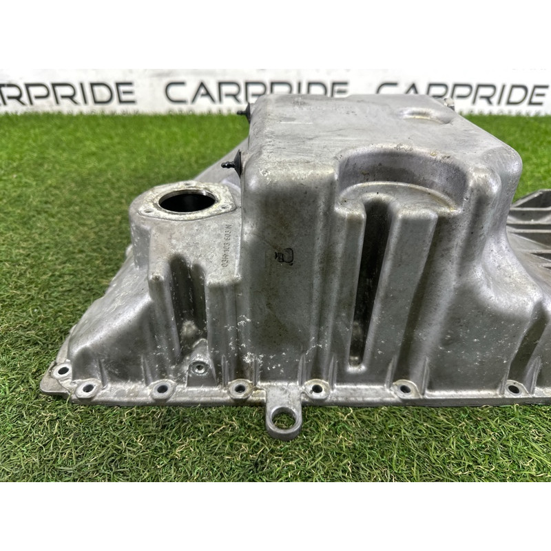 Поддон двигателя (двигатель и элементы) Volkswagen Touareg NF 2013 3.6 03H103601AC