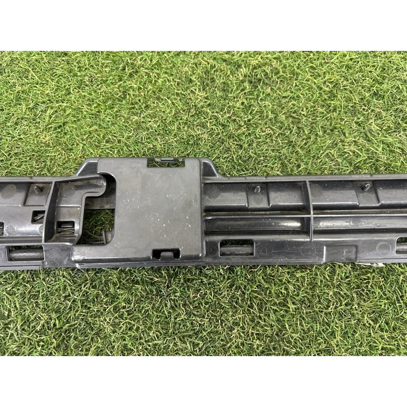 Крепление бампера (кузов и элементы) BMW X1 F48 2016 2.0 B46B20 51127378532