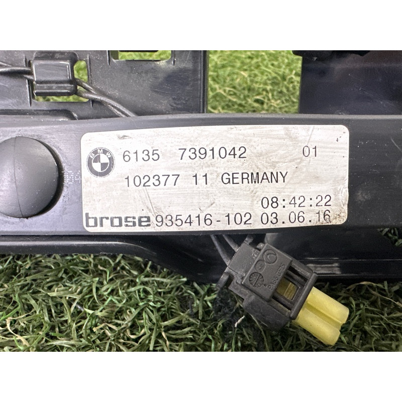 Крепление бампера (кузов и элементы) BMW X1 F48 2016 2.0 B46B20 51127378532