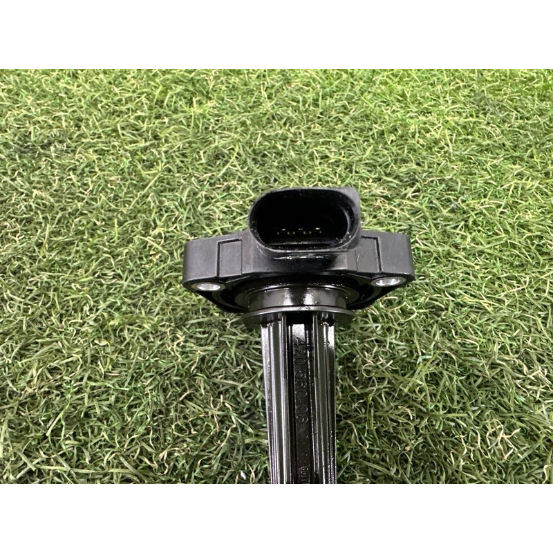 Датчик уровня масла (электрика двигателя) AUDI A4 B8 2012 2.0 CAEB 03C907660H