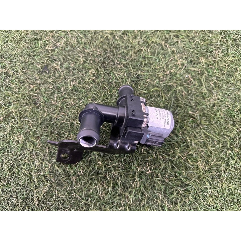 Клапан системы охлаждения (электрика / кнопки) Jeep Grand Cherokee WK2 2017 3.6 68252075AB