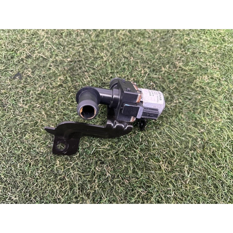 Клапан системы охлаждения (электрика / кнопки) Jeep Grand Cherokee WK2 2017 68252075AB