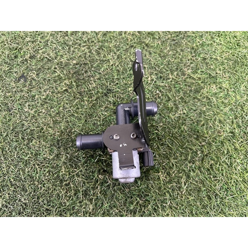 Клапан системы охлаждения (электрика / кнопки) Jeep Grand Cherokee WK2 2017 68252075AB