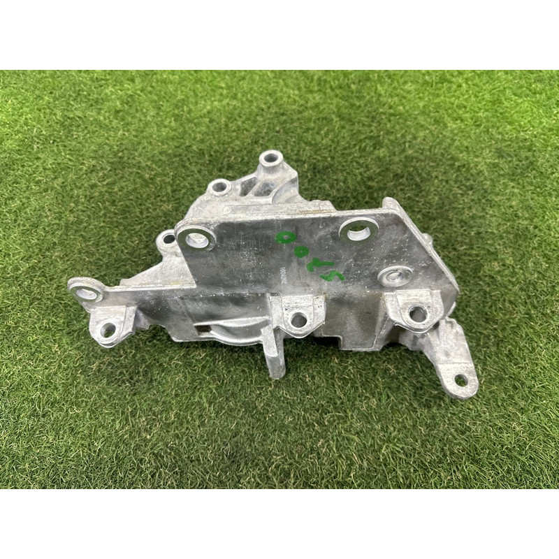 Подушка двигателя (двигатель и элементы) Nissan Rogue T32 2016 2.5 QR25DE 112204BA0A