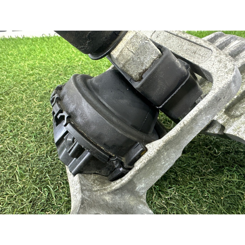 Подушка двигателя (двигатель и элементы) Nissan Rogue T32 2016 2.5 QR25DE 112114BA0A