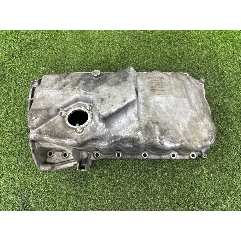 Піддон двигуна (двигун та елементи) BMW 5-series F10 2011 2.0 N47N 11137812360