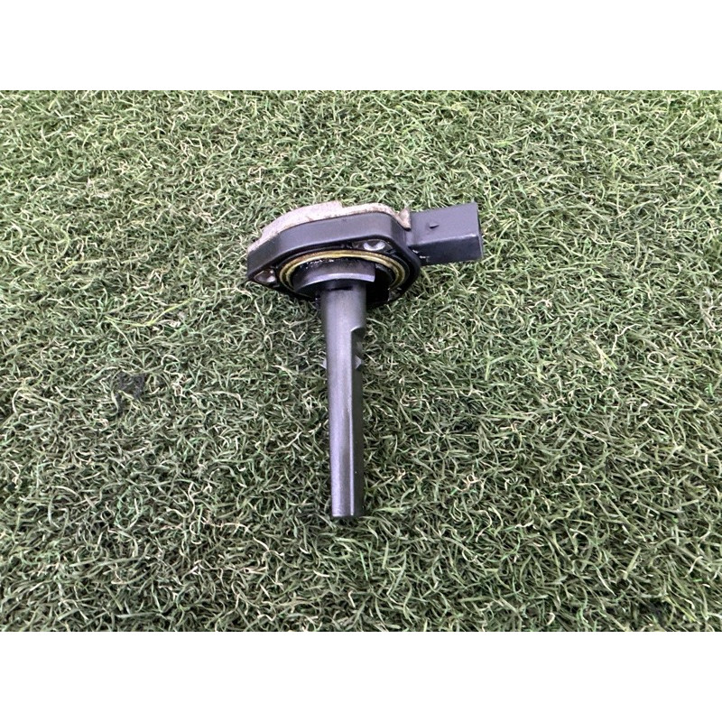 Датчик уровня масла (электрика двигателя) BMW 5-series F10 2011 2.0 N47N 12617508003