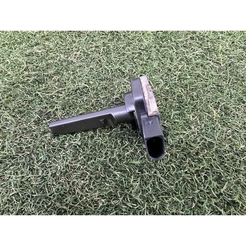 Датчик уровня масла (электрика двигателя) BMW 5-series F10 2011 2.0 N47N 12617508003